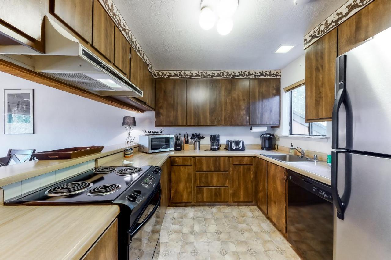 Sierra Swiss Chalet شيفير ليك المظهر الخارجي الصورة