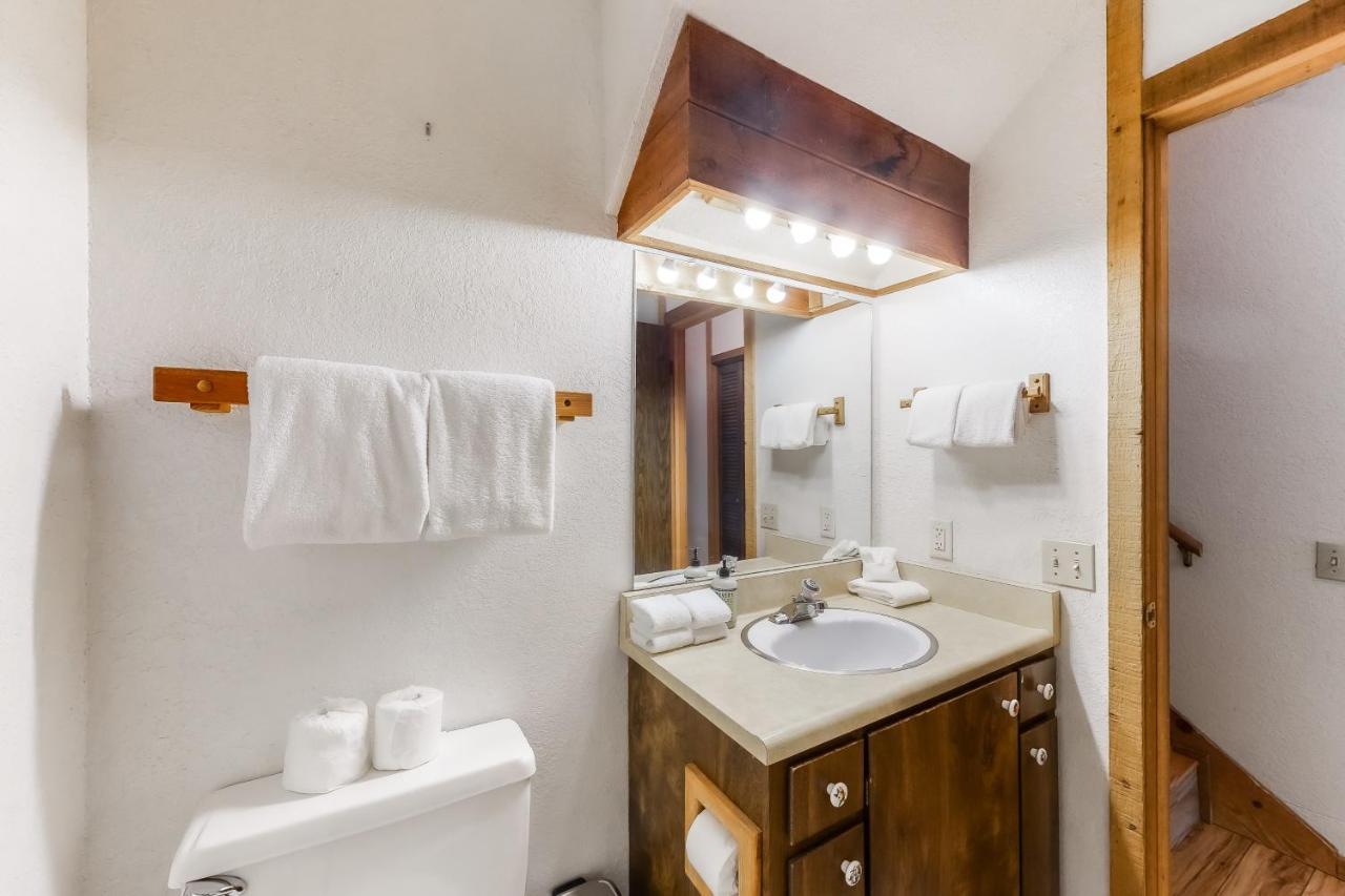 Sierra Swiss Chalet شيفير ليك المظهر الخارجي الصورة