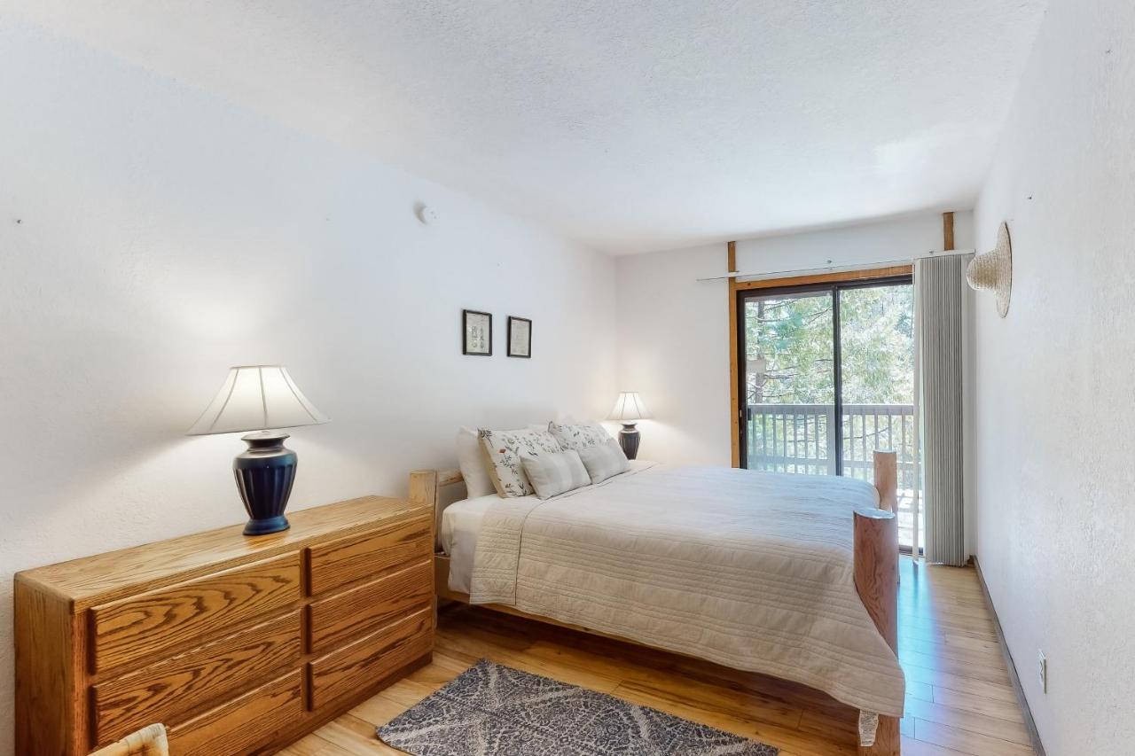 Sierra Swiss Chalet شيفير ليك المظهر الخارجي الصورة