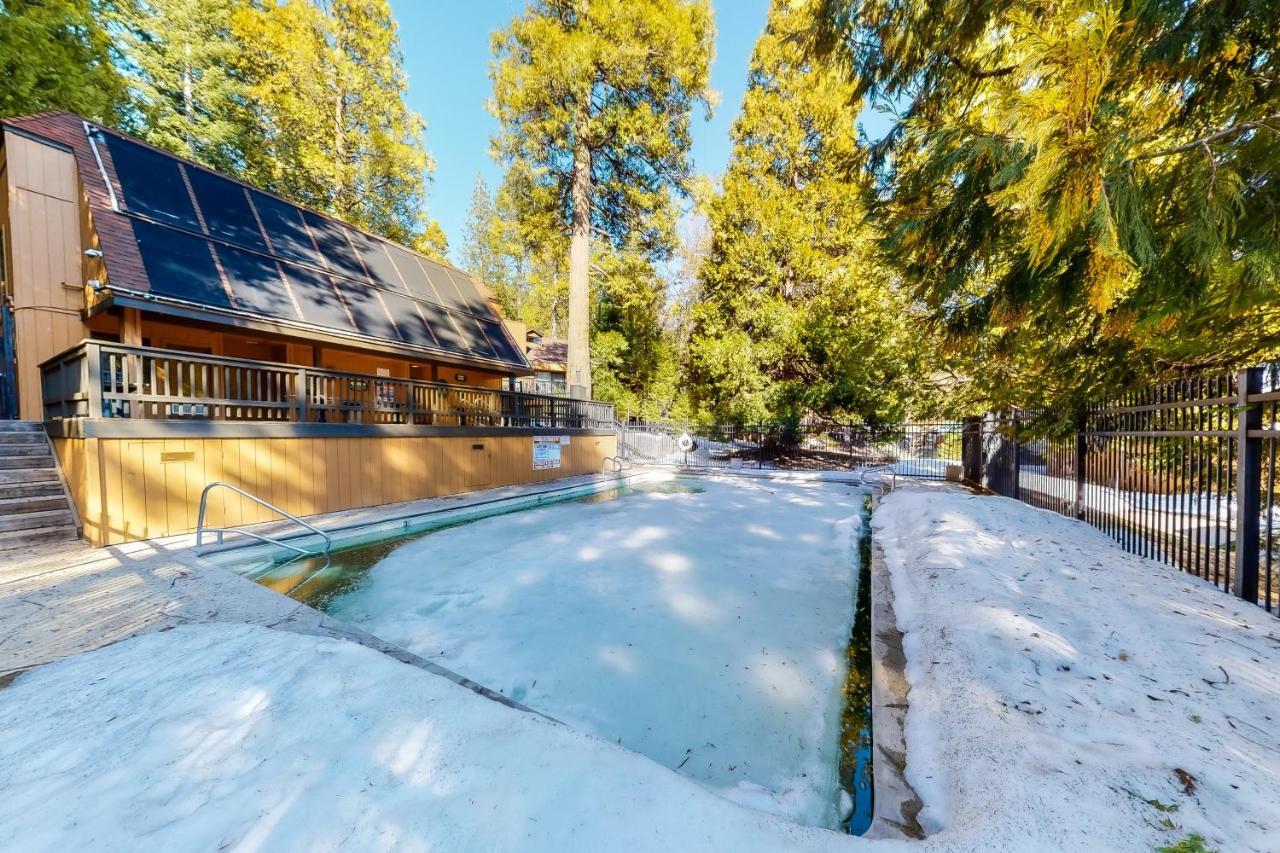 Sierra Swiss Chalet شيفير ليك المظهر الخارجي الصورة