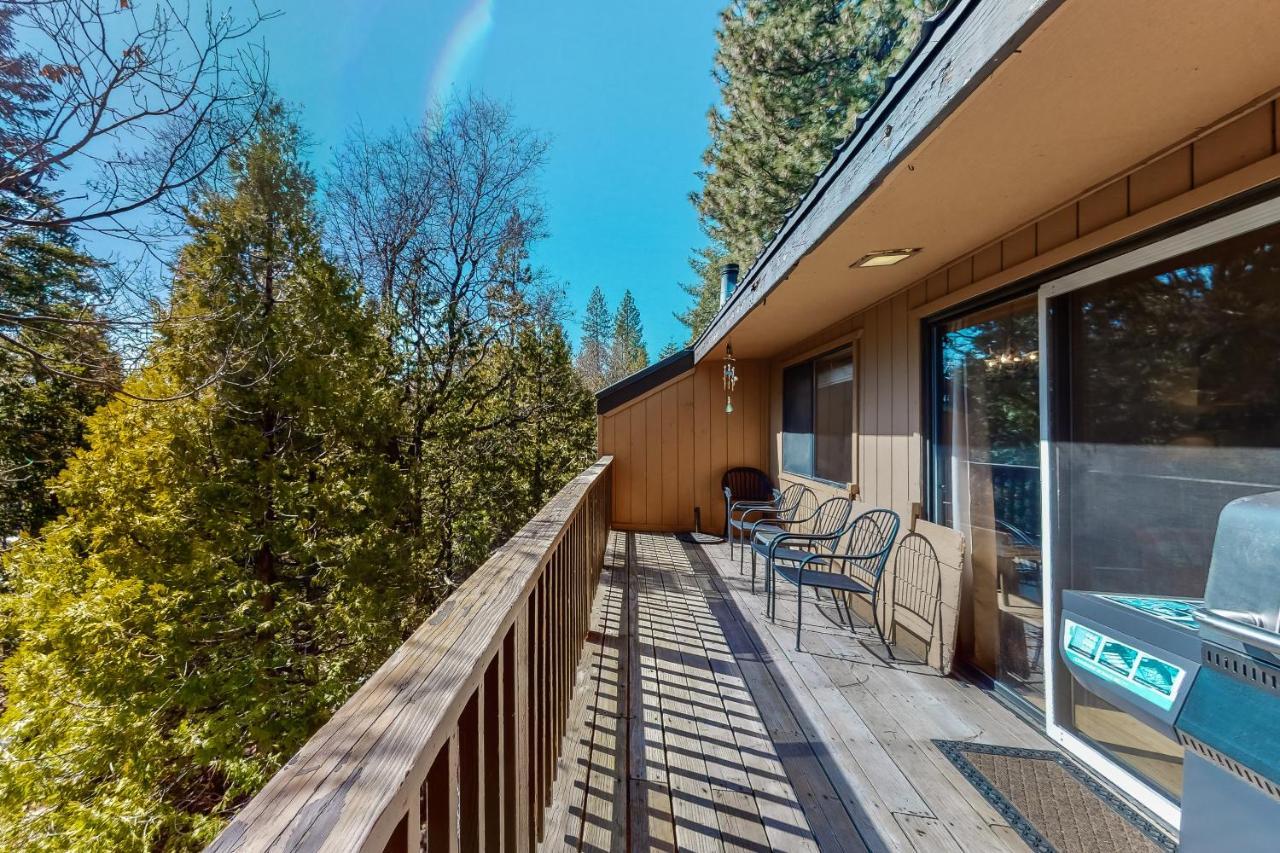 Sierra Swiss Chalet شيفير ليك المظهر الخارجي الصورة